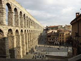 ファイル:AcueductoSegovia04.JPG